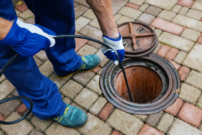 Ontstoppen van een toezichtsput